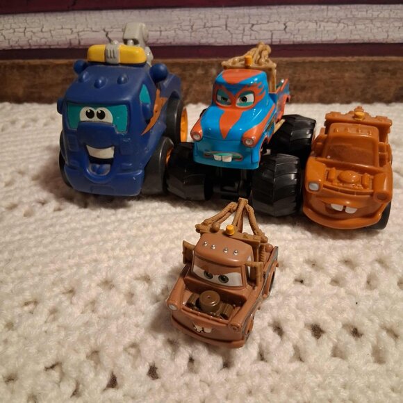 DISNEY PIXAR 'CARS' TOW TRUCKS--SET Of 7 -- - Picture 6 of 6